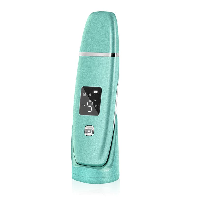 The Kasumiq ultrasonic pore cleaner, green finish
